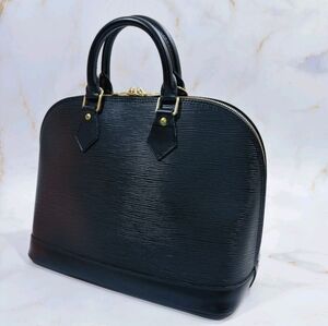Louis Vuitton Alma PM Epi Leather